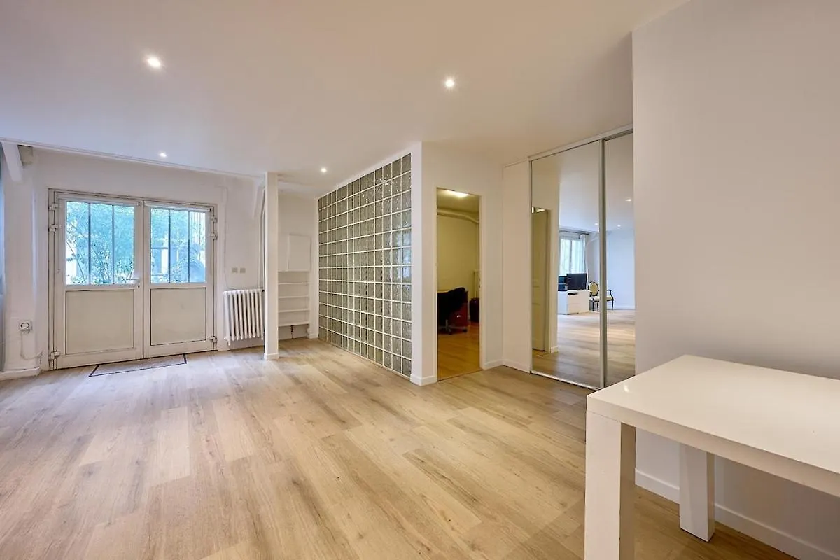Loft Deluxe 3 Rooms Paris Montmartre 0*,